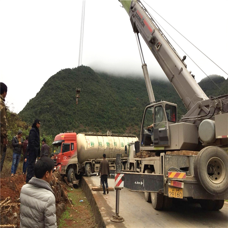 淇滨吊车道路救援24小时